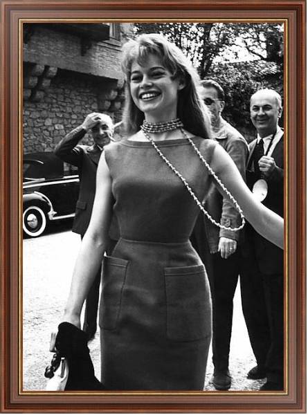 Постер Bardot, Brigitte 40 с типом исполнения На холсте в раме в багетной раме 35-M719P-83