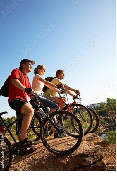 Постер Велосипедисты перед спуском с типом исполнения На холсте без рамы
