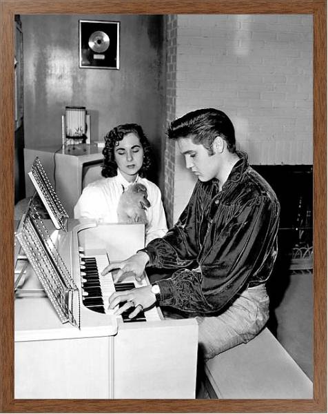 Постер Presley, Elvis 13 с типом исполнения На холсте в раме в багетной раме 1727.4310