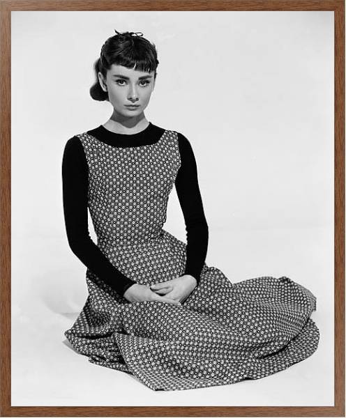 Постер Hepburn, Audrey (Sabrina) 3 с типом исполнения На холсте в раме в багетной раме 1727.4310