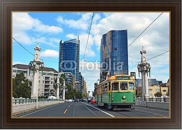 Постер Трамвай в Мельбурне, Австралия с типом исполнения На холсте в раме в багетной раме 1.023.151