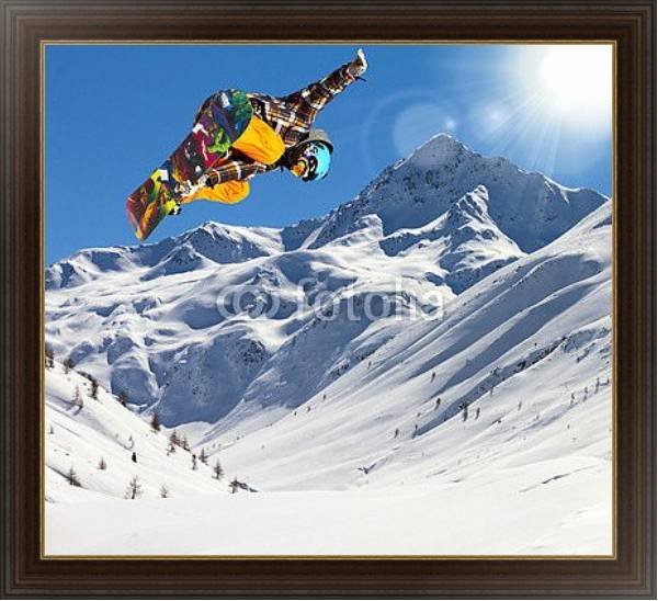 Постер Сноубордист в прыжке с типом исполнения На холсте в раме в багетной раме 1.023.151