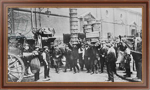 Постер View of expert basket carriers and a group of market men, 1900 с типом исполнения На холсте в раме в багетной раме 35-M719P-83