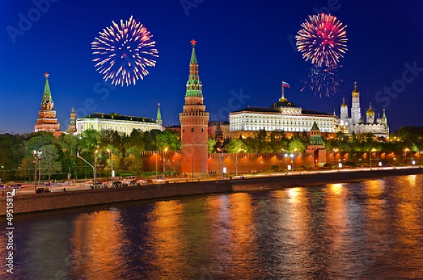 Постер Салют над Кремлем с типом исполнения На холсте без рамы