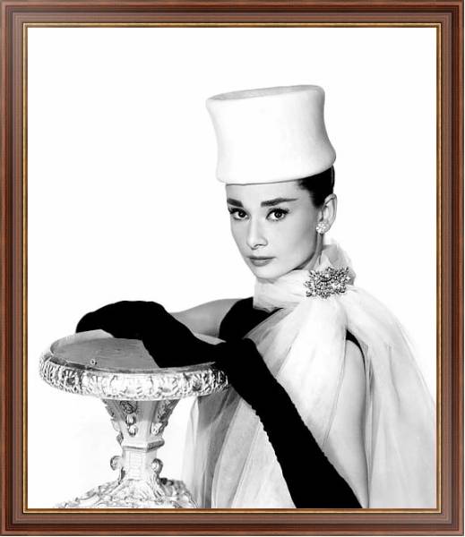 Постер Hepburn, Audrey 53 с типом исполнения На холсте в раме в багетной раме 35-M719P-83
