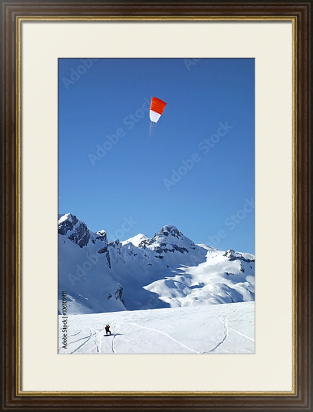 Постер Сноукайт в горах с типом исполнения Под стеклом в багетной раме 1.023.036
