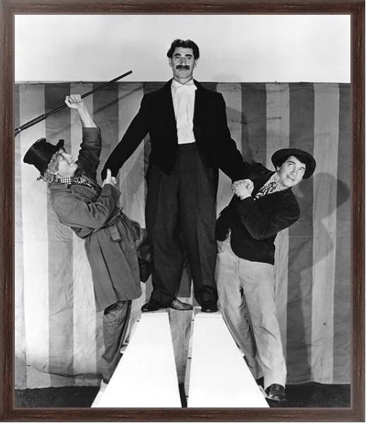 Постер Marx Brothers (At The Circus) 6 с типом исполнения На холсте в раме в багетной раме 221-02
