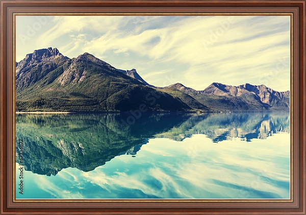Постер Горы, отражение в воде, Норвегия с типом исполнения На холсте в раме в багетной раме 35-M719P-83