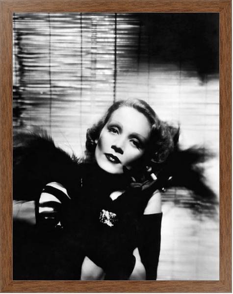 Постер Dietrich, Marlene 15 с типом исполнения На холсте в раме в багетной раме 1727.4310