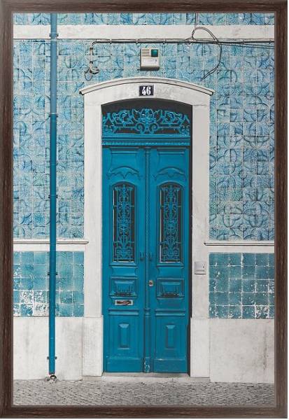 Постер Синяя резная дверь с типом исполнения На холсте в раме в багетной раме 221-02