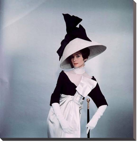 Постер Хепберн Одри 172 с типом исполнения На холсте без рамы