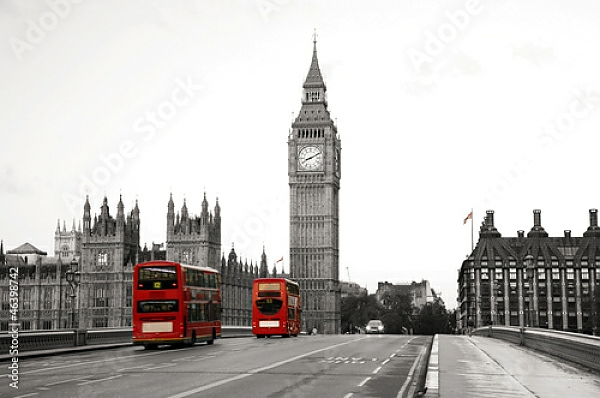 Постер Англия, Лондон. Автобусы у  Вестминстерского дворца с типом исполнения На холсте без рамы