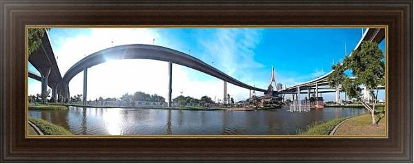 Постер Бангкок. Мост Дипангкорн Расмийоти с типом исполнения На холсте в раме в багетной раме 1.023.151