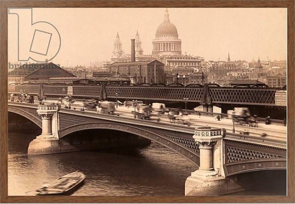 Постер London, England. Blackfriar's Bridge with St. Paul's cathedral behind circa 1890. с типом исполнения На холсте в раме в багетной раме 1727.4310
