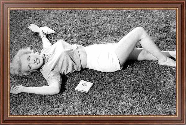 Постер Monroe, Marilyn 21 с типом исполнения На холсте в раме в багетной раме 35-M719P-83