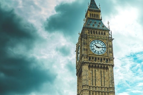 Постер Часы на Лондонском Биг Бене с типом исполнения На холсте без рамы