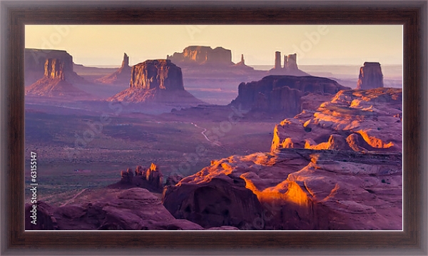 Постер Долина монументов, западный каньона, Америка с типом исполнения На холсте в раме в багетной раме 35-M719P-83