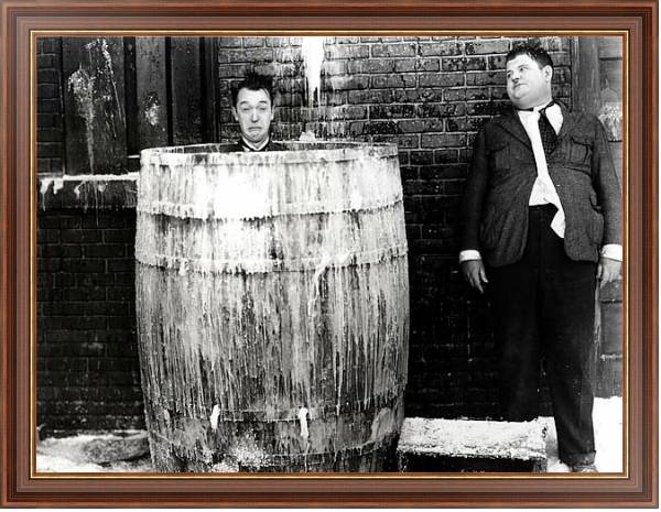 Постер Laurel & Hardy (Below Zero) с типом исполнения На холсте в раме в багетной раме 35-M719P-83