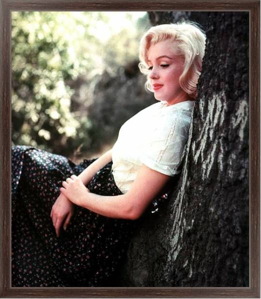 Постер Monroe, Marilyn 104 с типом исполнения На холсте в раме в багетной раме 221-02
