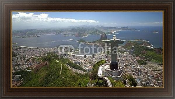 Постер Бразилия, Рио-де-Жанейро. Иисус на фоне бухты с типом исполнения На холсте в раме в багетной раме 1.023.151