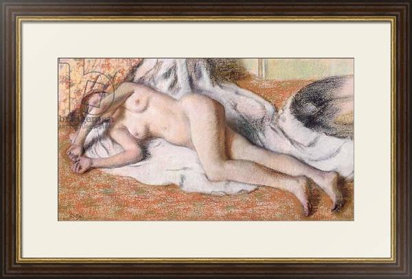 Постер After the Bath or, Reclining Nude, c.1885 с типом исполнения Под стеклом в багетной раме 1.023.036