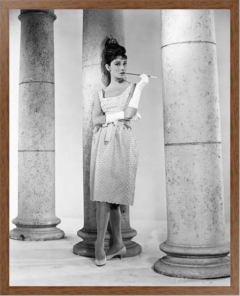Постер Хепберн Одри 137 с типом исполнения На холсте в раме в багетной раме 1727.4310