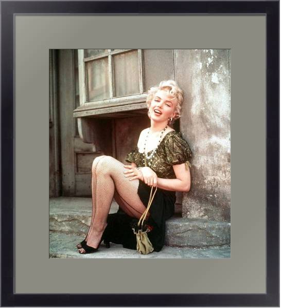 Постер Monroe, Marilyn 64 с типом исполнения Под стеклом в багетной раме 221-01