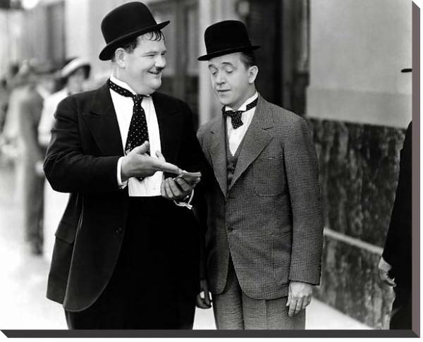 Постер Laurel & Hardy (Thicker Than Water) с типом исполнения На холсте без рамы
