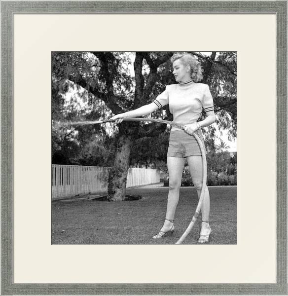 Постер Monroe, Marilyn 94 с типом исполнения Под стеклом в багетной раме 1727.2510