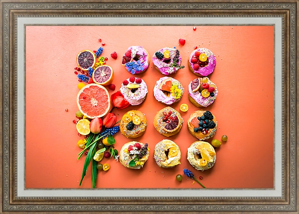 Постер Пончики с фруктами и ягодами с типом исполнения На холсте в раме в багетной раме 595.M52.330