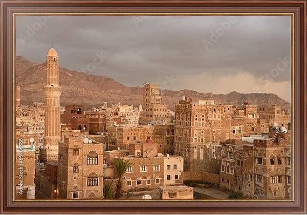 Постер Историческая часть Саны - столицы Йемена вечером с типом исполнения На холсте в раме в багетной раме 35-M719P-83