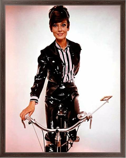 Постер Hepburn, Audrey 59 с типом исполнения На холсте в раме в багетной раме 221-02