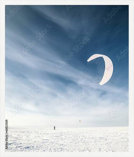 Постер Кайтбордист на белом снегу с типом исполнения На холсте в раме в багетной раме 1727.7010