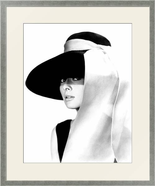 Постер Hepburn, Audrey 48 с типом исполнения Под стеклом в багетной раме 1727.2510
