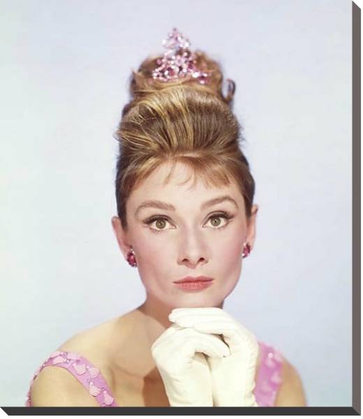 Постер Hepburn, Audrey (Breakfast At Tiffany's) с типом исполнения На холсте без рамы
