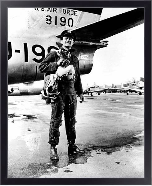 Постер Wayne, John (Jet Pilot) с типом исполнения На холсте в раме в багетной раме 221-01