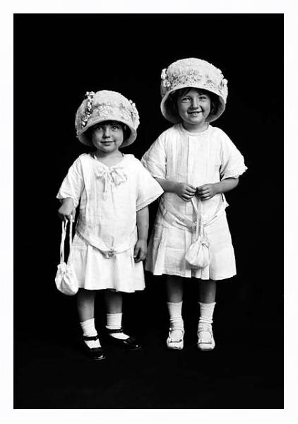 Постер История в черно-белых фото 199 с типом исполнения На холсте в раме в багетной раме 221-03
