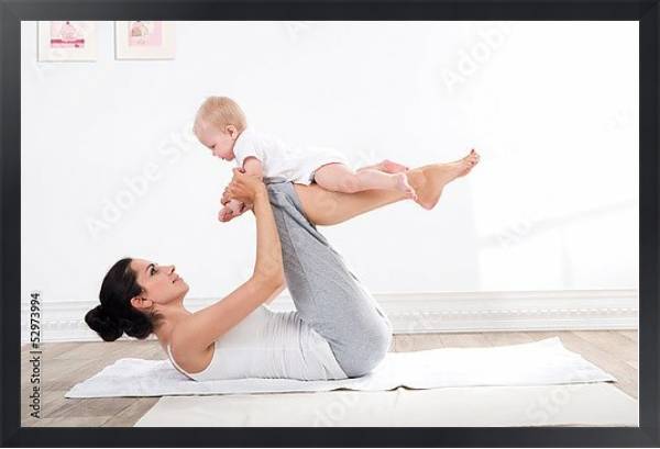 Постер Гимнастика для мамы и малыша с типом исполнения На холсте в раме в багетной раме 1727.8010