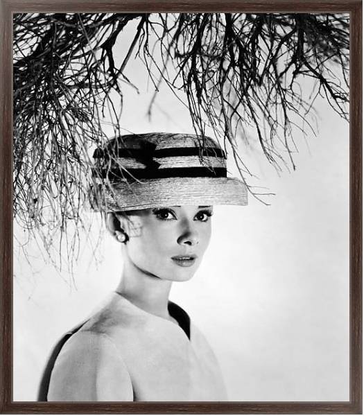Постер Хепберн Одри 205 с типом исполнения На холсте в раме в багетной раме 221-02
