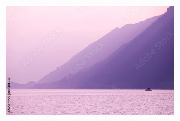 Постер Швейцария. Лодка на альпийском озере с типом исполнения На холсте в раме в багетной раме 221-03