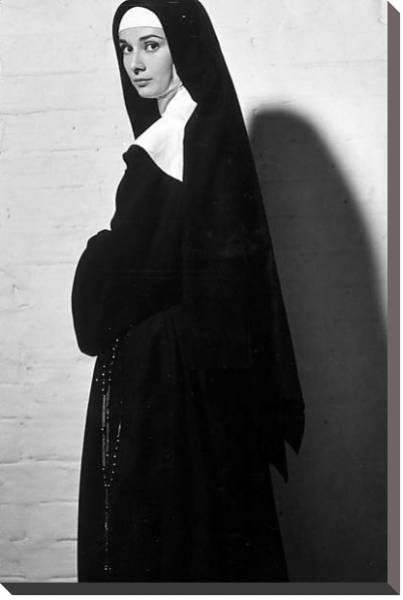 Постер Хепберн Одри 90 с типом исполнения На холсте без рамы