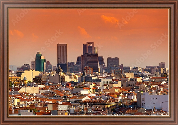 Постер Испания. Небоскребы  Мадрида на закате с типом исполнения На холсте в раме в багетной раме 35-M719P-83