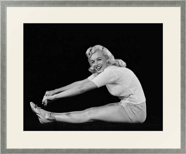 Постер Monroe, Marilyn 76 с типом исполнения Под стеклом в багетной раме 1727.2510