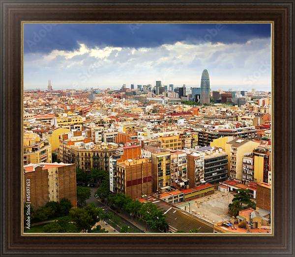 Постер Испания. Вид на Барселону с собора Святого семейства с типом исполнения На холсте в раме в багетной раме 1.023.151