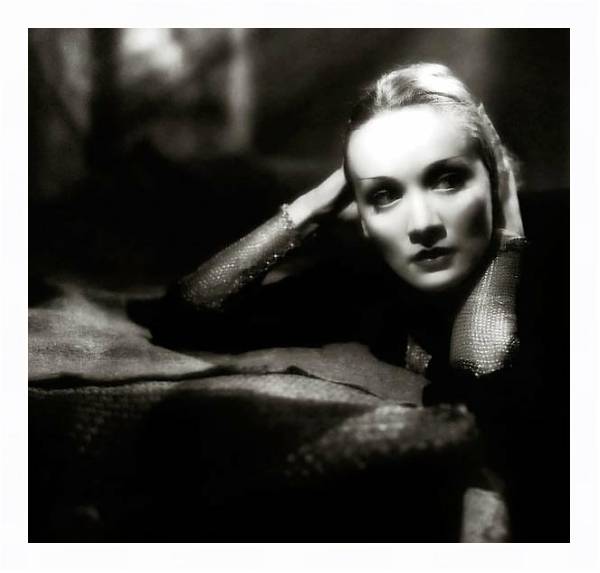 Постер Dietrich, Marlene (Shanghai Express) 2 с типом исполнения На холсте в раме в багетной раме 221-03