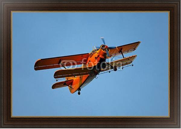 Постер Легкий самолет в небе с типом исполнения На холсте в раме в багетной раме 1.023.151