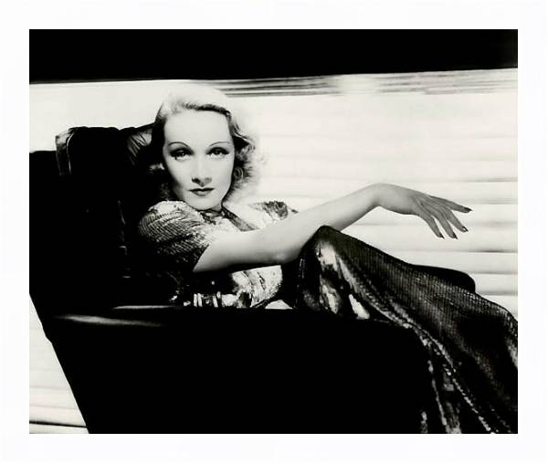 Постер Dietrich, Marlene 22 с типом исполнения На холсте в раме в багетной раме 221-03