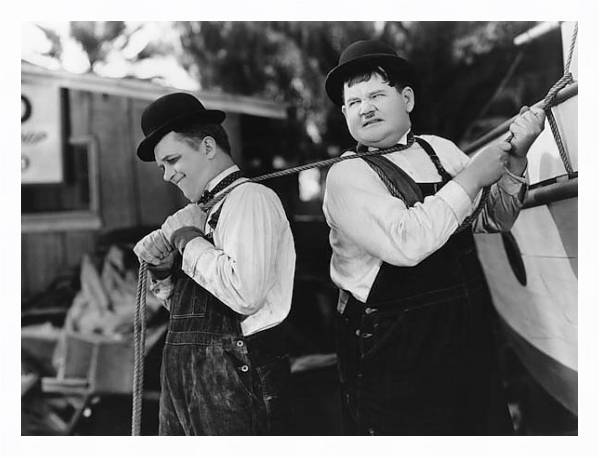 Постер Laurel & Hardy (Towed In A Hole) 2 с типом исполнения На холсте в раме в багетной раме 221-03