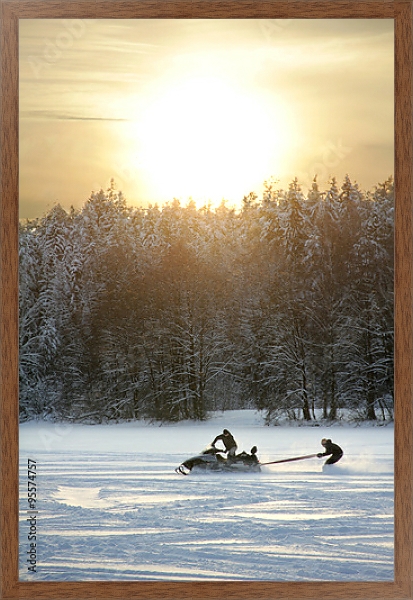 Постер Катание на снегоходе по замёрзшей реке с типом исполнения На холсте в раме в багетной раме 1727.4310