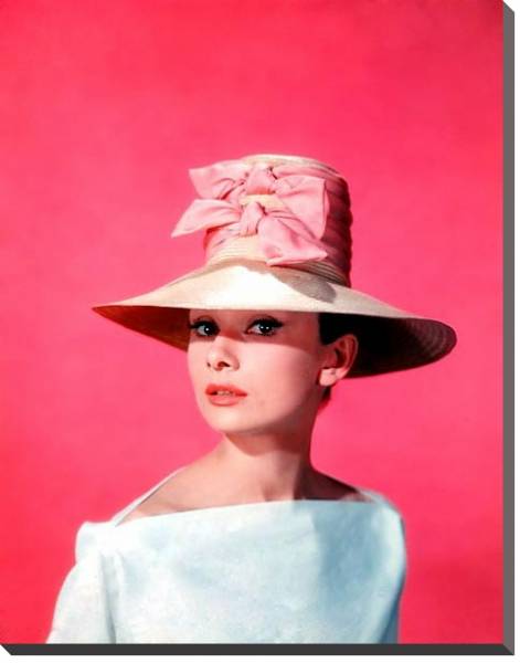Постер Hepburn, Audrey 38 с типом исполнения На холсте без рамы